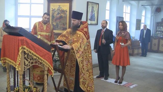 Сенино. Венчание раба Божьего Сергия и рабы Божьей Ираиды. 23 апреля 2017 года смотреть онлайн