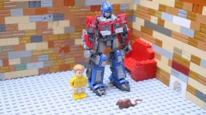 Трансформеры Оптимус прайм против Динозавров