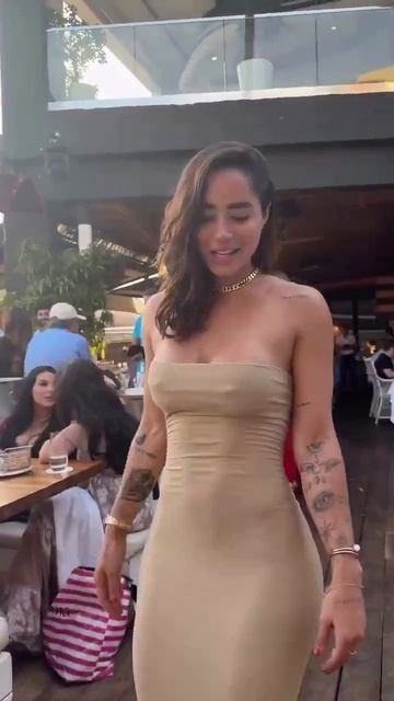 Прекрасная попа горячее платье из Венесуэлы на яхте смотреть онлайн