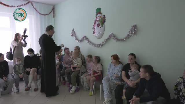 Рождественское волшебство для самых маленьких пациентов городской больницы смотреть онлайн