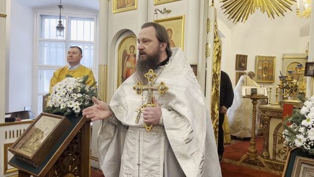 Проповедь настоятеля Храма Рождества Христова отца Василия 07 января 2025 года смотреть онлайн