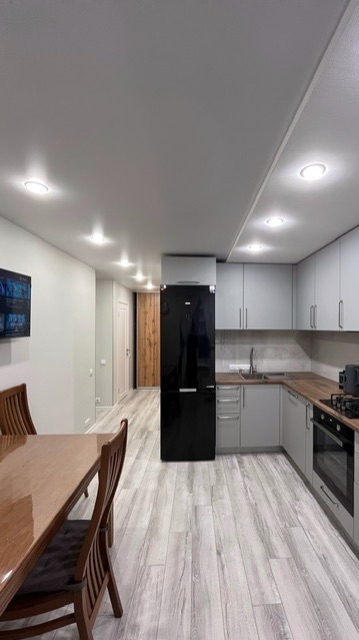 Однокомнатная квартира рядом с берегом Волги в городе Тольятти