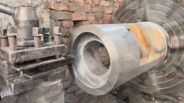 Изготовление Мега-поршня для древнего компрессора, отработавшего более 50 лет смотреть онлайн