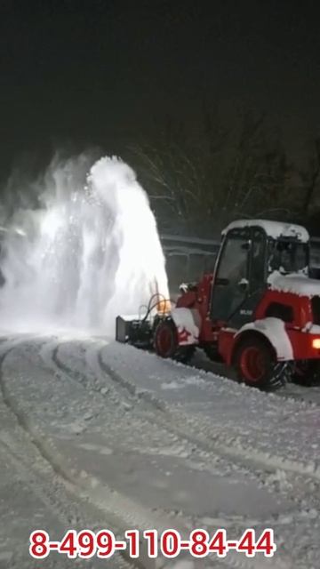 Polar Badger на уборке снега. Вам нужен такой погрузчик? смотреть онлайн