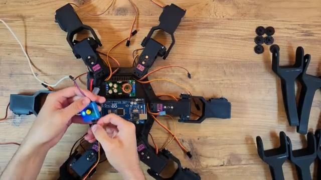 3D Printed RC Hexapod Spider Robot [get.gt] смотреть онлайн