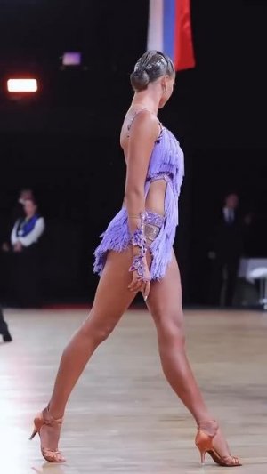 Ритм появился. Тело ответило. ✨🩵 #танец #тренды #музыка