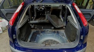 Как снять задние спинки сиденья Ford Focus2