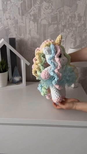Единорожка связана без спиц и крючка #alizepuffyfine #вязаниеруками