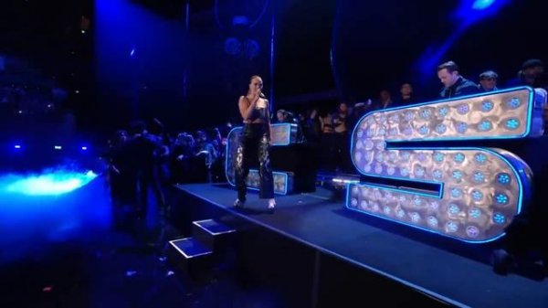 Becky_Hill_Chase_Status_-_Disconnect_Live_At_The_BRITs_2024_720P