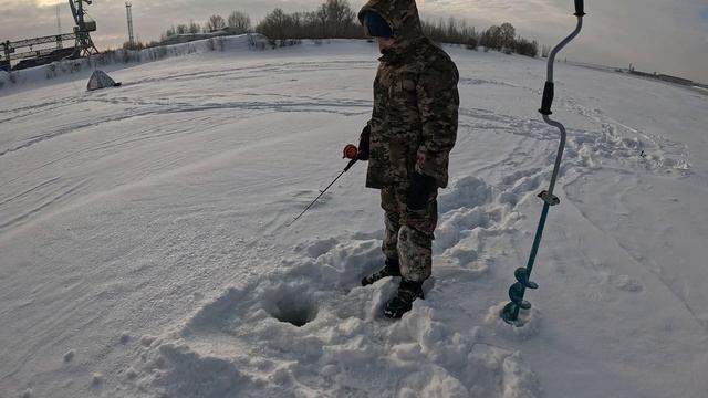 трагедия с палаткой на рыбалке чуть не замёрзли с удочкой в руках
