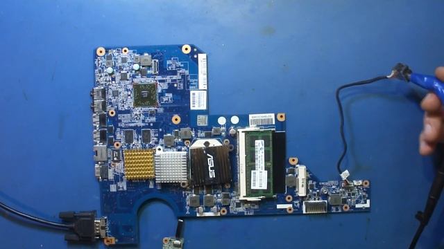 Ремонт ноутбука Hp G62-a84er от нашего подписчика. Замена северного моста.