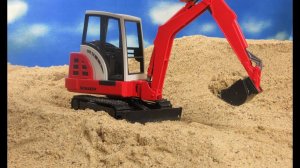 ИГРУШЕЧНЫЙ ЭКСКАВАТОР. МУЛЬТИКИ ДЛЯ ДЕТЕЙ