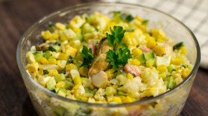 Нежный салат из морепродуктов! Невероятно вкусно и просто.