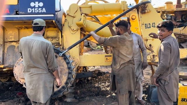 Бульдозер Caterpillar. Восстановление. Пакистан