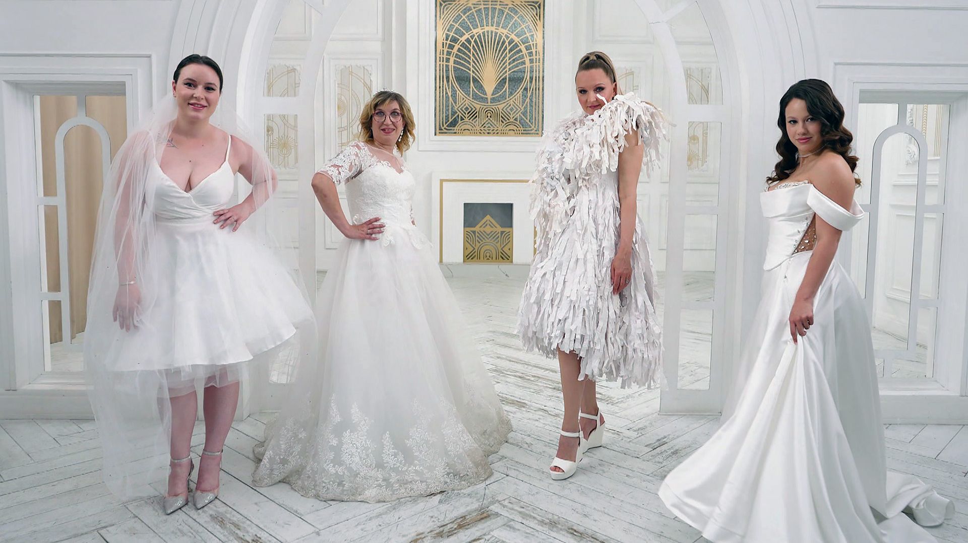 Четыре свадьбы: Бумажная свадьба VS Королевская свадьба смотреть онлайн