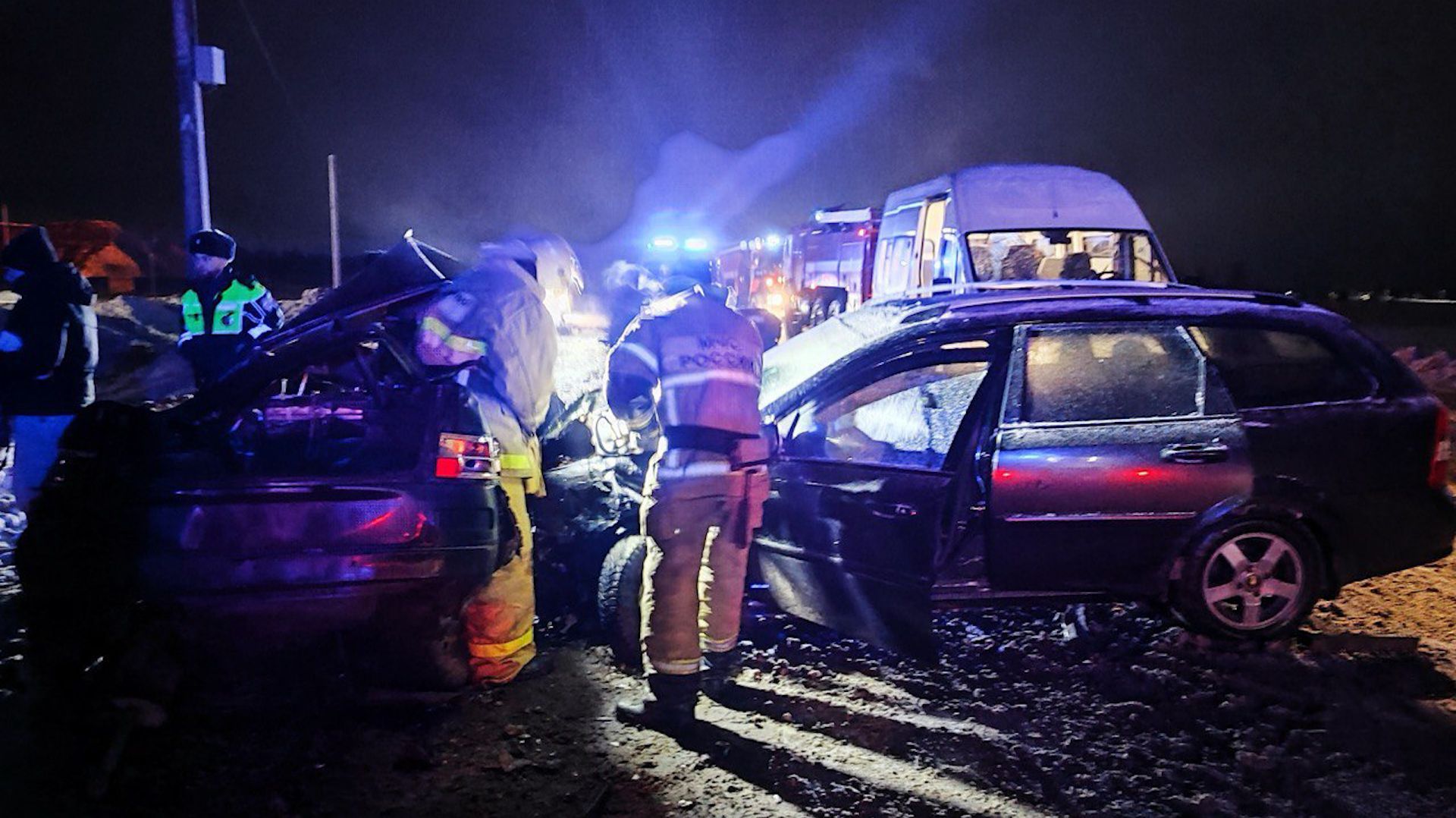 (Рыбинск-40) МАШИНУ РАЗОРВАЛО ПОПОЛАМ смотреть онлайн