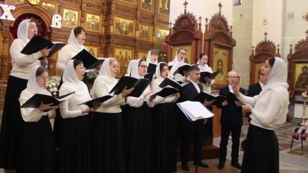 Рождественская песня . Хор певчих Свято-Елизаветинского храма.