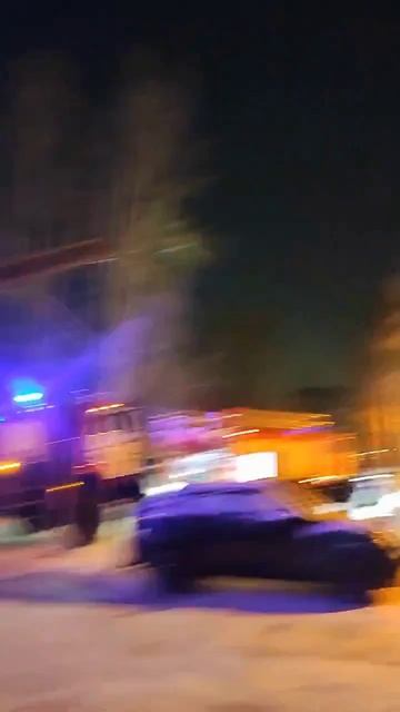 Горит квартира в Ачинске в 5-м микрорайоне смотреть онлайн