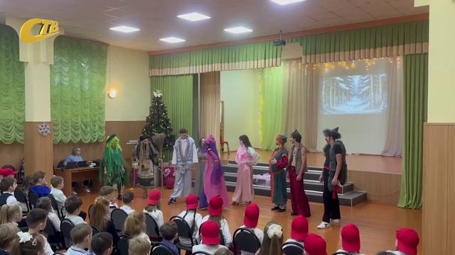 В ШКОЛЕ №13 ЖЕЛЕЗНОГОРСКА ПОСТАВИЛИ МЮЗИКЛ ПО СКАЗКЕ "ТРИ БОГАТЫРЯ" смотреть онлайн