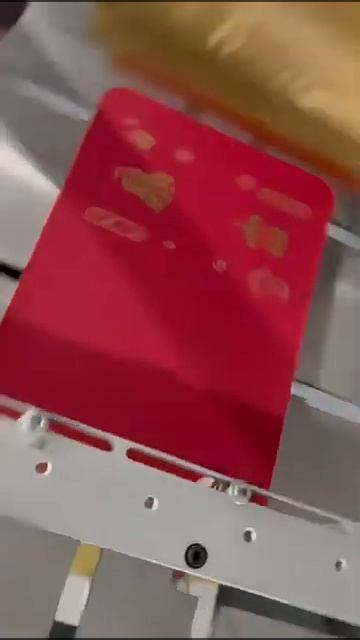 Пример работы автоматического пресс для горячего тиснения JXC-58 (сервопривод)