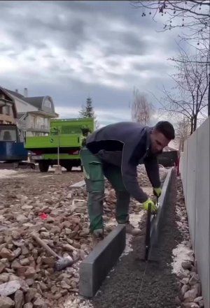 Бордюрный камeнь.