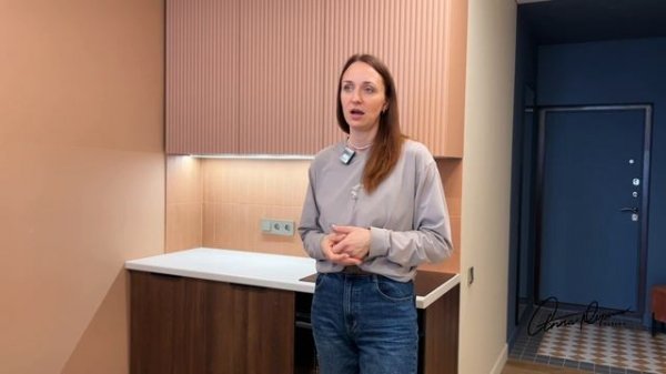 Обзор квартиры, в которой кухню перенесли в коридор. И это все законно