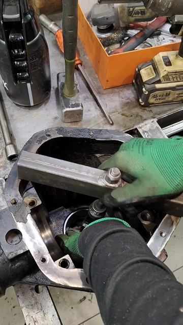 Самодельный съёмник подшипника #automobile #ремонт #уаз