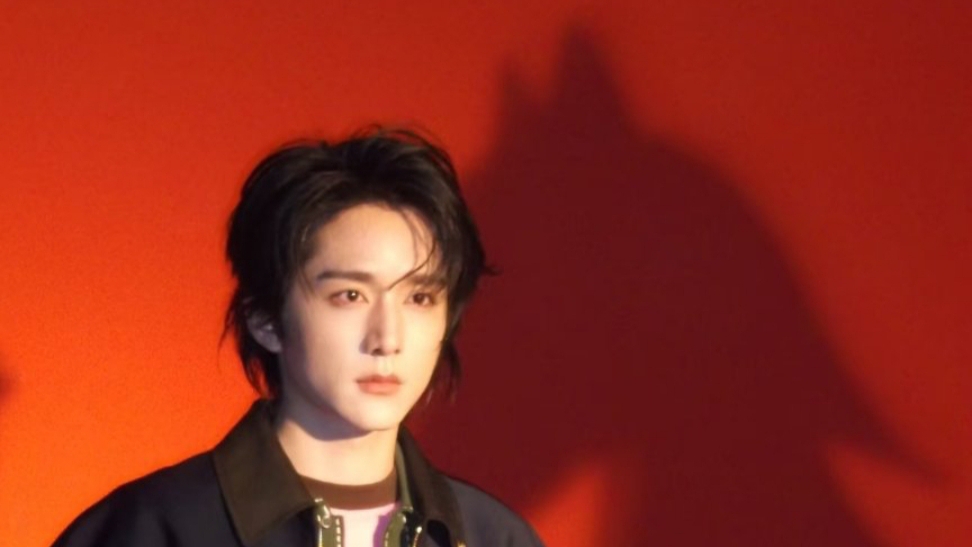 🤣Что он делает лошадью?