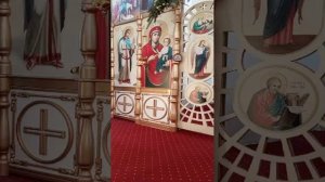 Бржественная служба в храме Святой Троицы