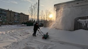 20260115 Снегоуборщик Pioneer EST-2500