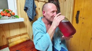 Домик в Деревне,пьём в Бане,Не понять сколько литров,