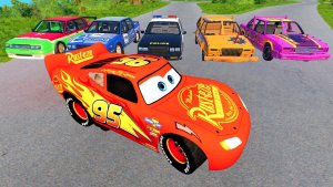 МУЛЬТИКИ ПРО МАШИНКИ: забавные трюки и смешные падения на горке!