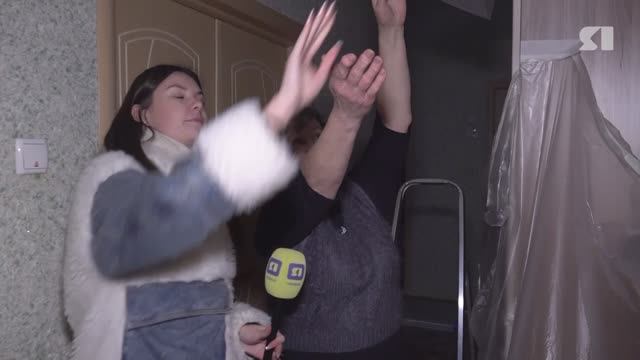 Жители ярославской многоэтажки набрали уже 20 ведер воды из-за протечки крыши смотреть онлайн