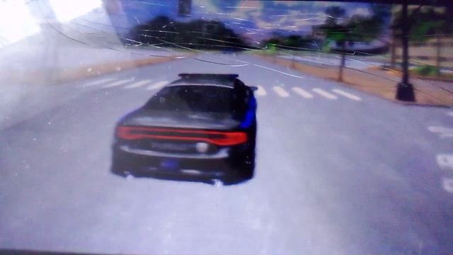 Работаю в полиции. Арестовал двух беглых преступников в своём городе.