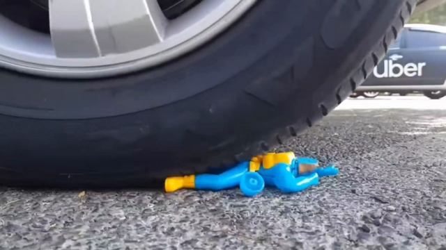 Машина давит предметы | АСМР | Залипалка