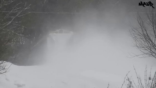 Мощная техника в снегу!