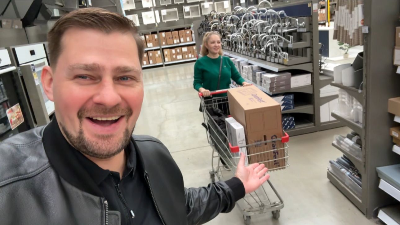 Едем в Бау ЦЕНТР за покупками для нашей квартиры ! Купили раковину и новогоднюю ёлку ! смотреть онлайн