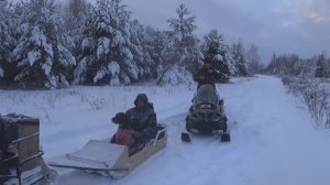 Приехали распилить дрова у родителей и заодно  порыбачить .