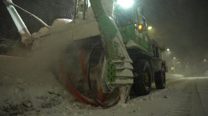 БОРЮТСЯ СО СТИХИЕЙ