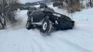 TANK 300 НЕ СМОГ заехать в горку! Первый выезд в снег, Mitsubishi Pajero Sport почти на боку