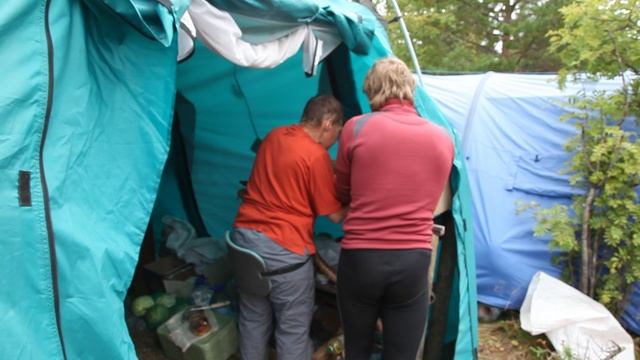 © "Елена Сатурова и Андрей Голубев. Печем пироги" 2011 Экспедиция "Наследие Гипербореи" MVI_1213