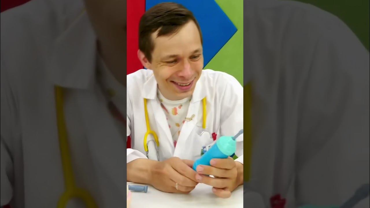 Ой, как больно! Доктор Ой спасает зубы Бену 10! 💥 #бен10 #длядетей #шортс смотреть онлайн