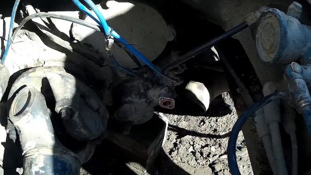 КПП. Плохо включаются ряды. Не включается пониженный ряд. Разбираем , смазываем клапан. Скания. смотреть онлайн