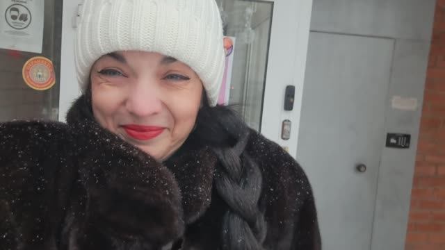 Ездили за миндальной мукой! Завтра буду делать слоёное тесто! Покупки! Наш вкусный ужин!😋😋😋 смотреть онлайн