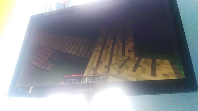 Новый Minecraft 1 часть построили маленький дом смотреть онлайн