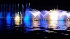 Фонтан С Красивым Освещением