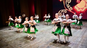 Хореографический ансамбль "Ассоль". Белорусский танец «Полька Крутуха».