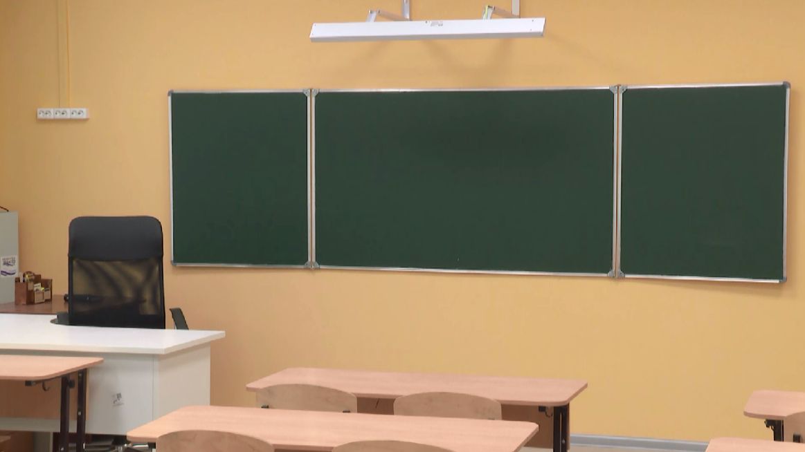 На финишной прямой капремонт Кадуйской средней школы № 1 смотреть онлайн