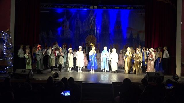 Рождественский спектакль учебного театра Воскресенье смотреть онлайн