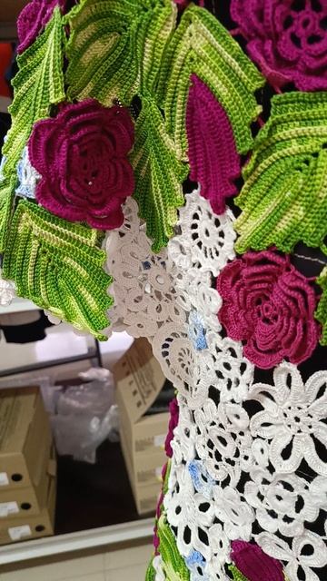 Кофточка Ирландским кружевом